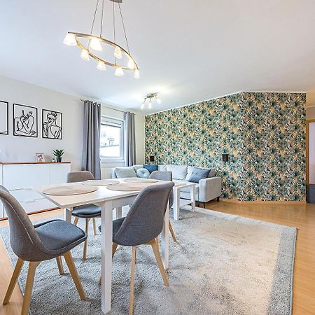 Citystay Reja Apartament Z Parkingiem Гдиня Екстер'єр фото